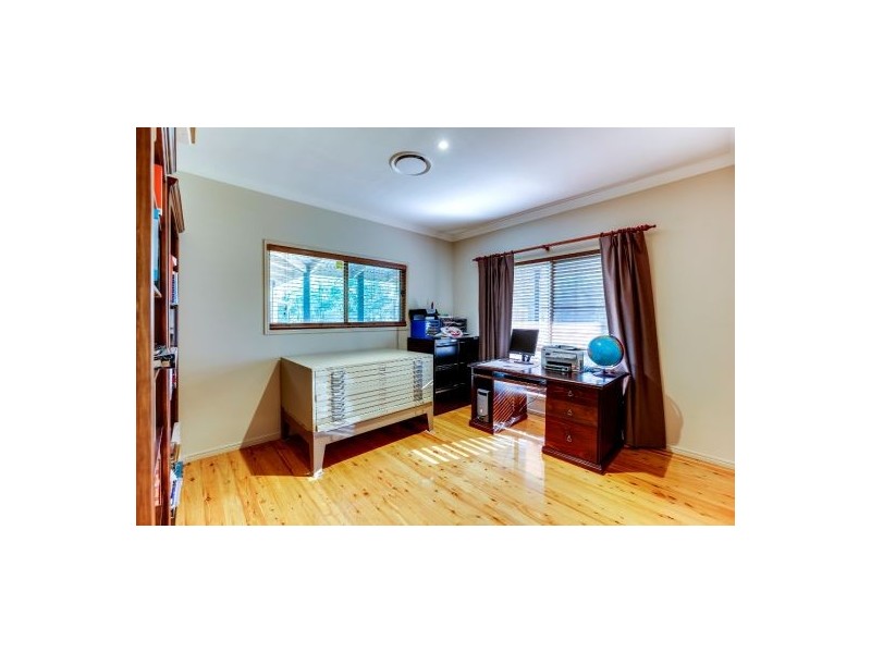 16 – 18 Woodend Ct, Park Ridge QLD 4125