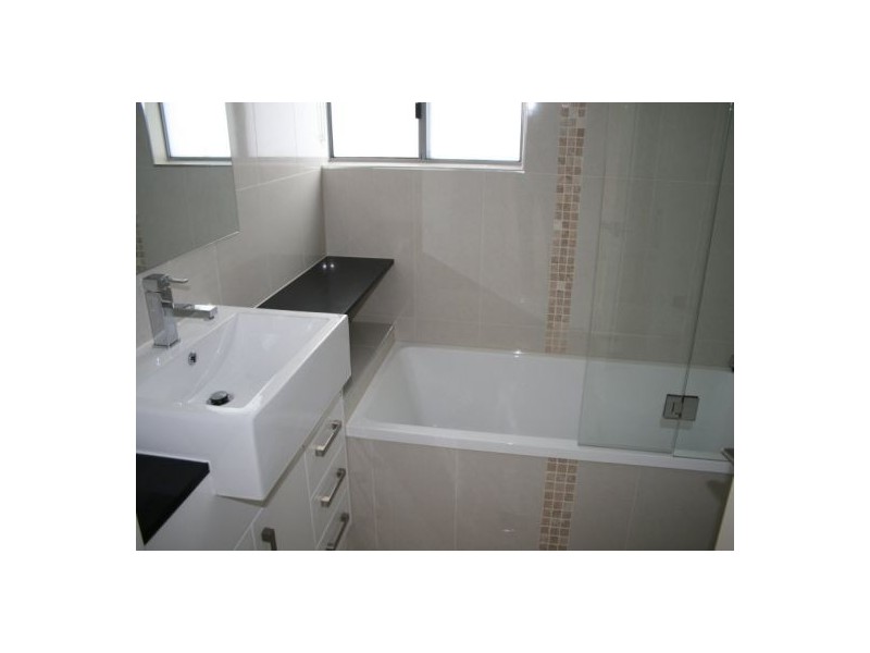 10/215 Wellington Rd, East Brisbane QLD 4169