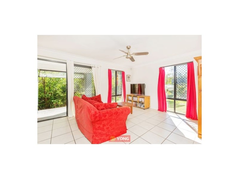 104 Didbrook St, Robertson QLD 4109