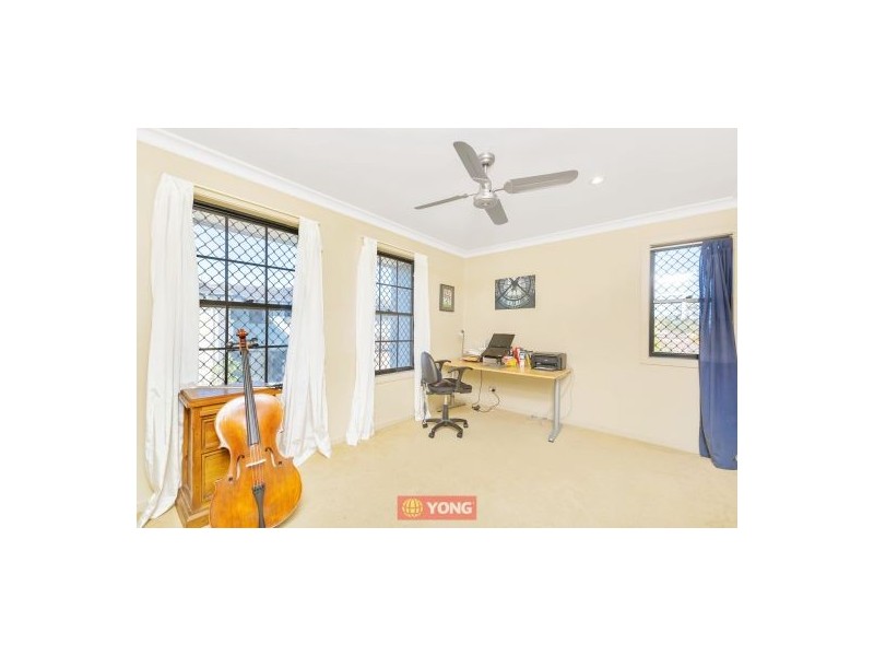 104 Didbrook St, Robertson QLD 4109