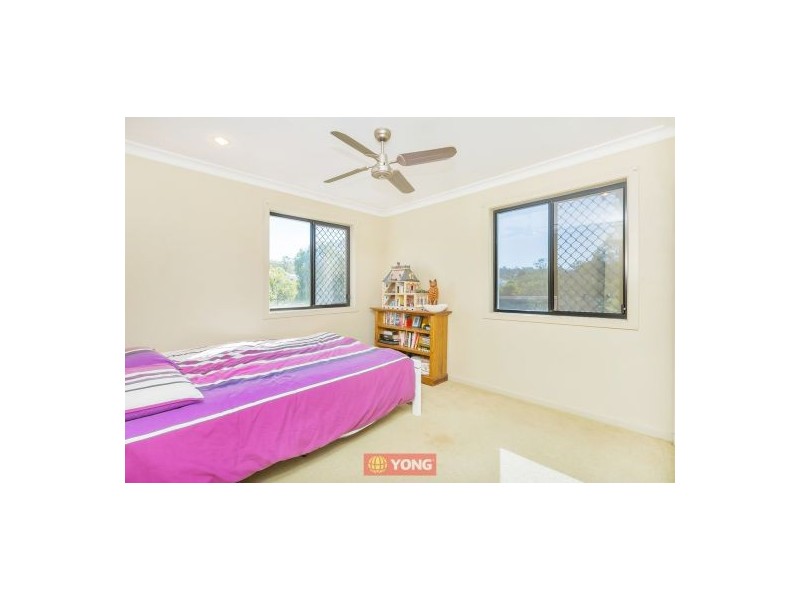 104 Didbrook St, Robertson QLD 4109