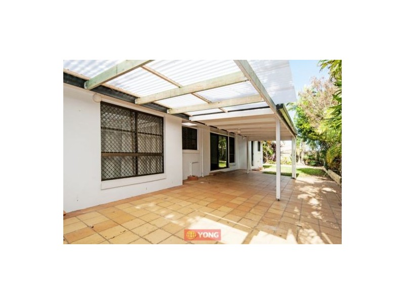 4 Saffron St, Robertson QLD 4109
