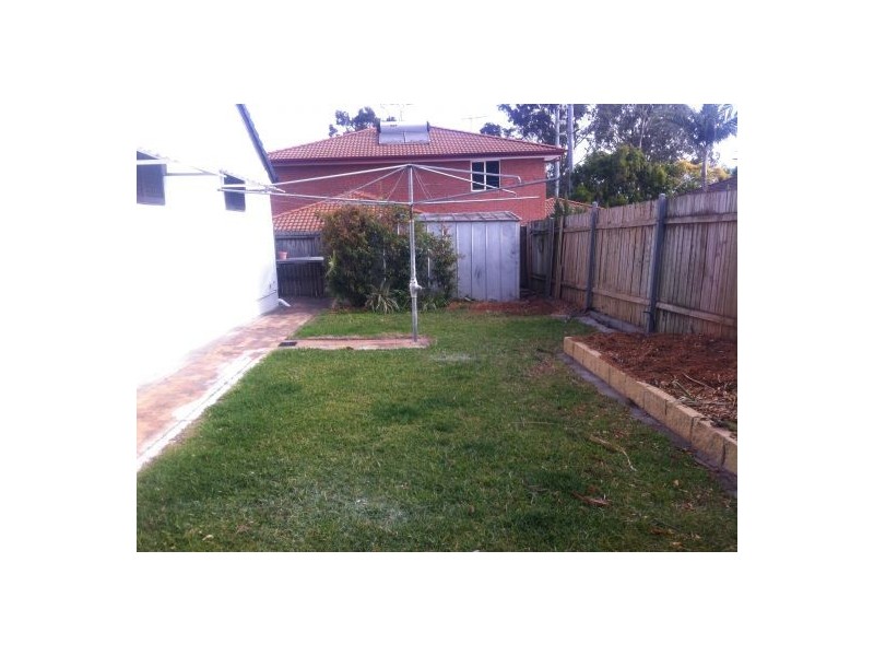 4 Saffron St, Robertson QLD 4109