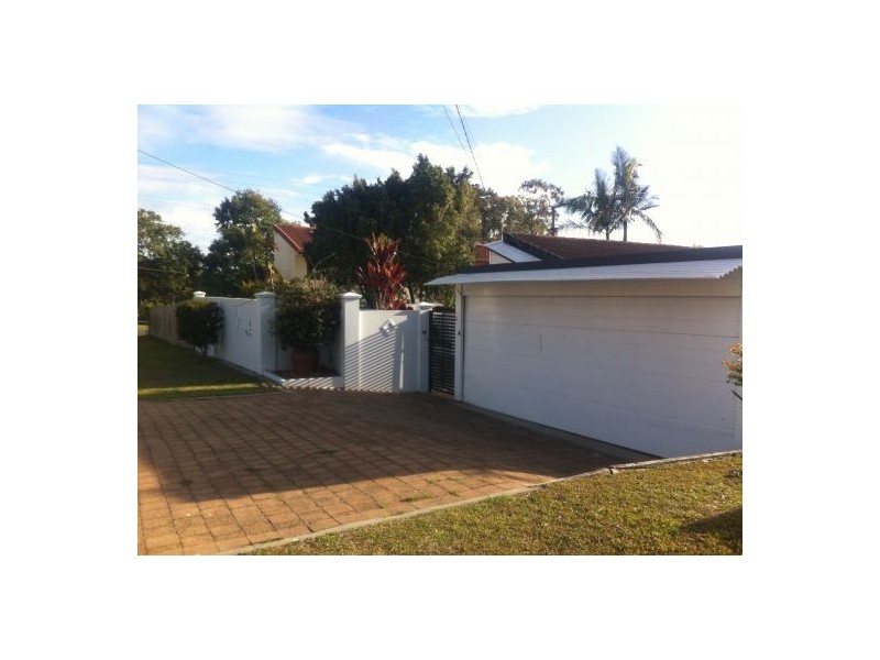 4 Saffron St, Robertson QLD 4109