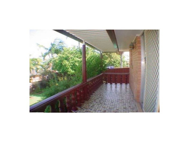 535 Mains Rd, Macgregor QLD 4109