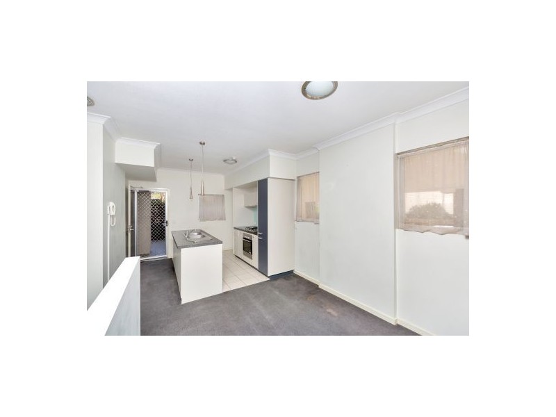 1/12 Belgrave Rd, Indooroopilly QLD 4068