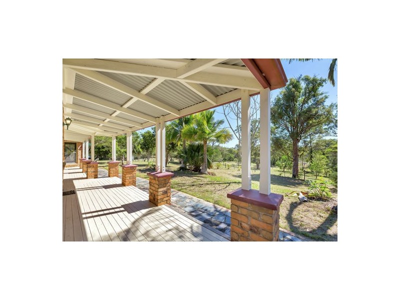 118 Unwin Street, Redland Bay QLD 4165