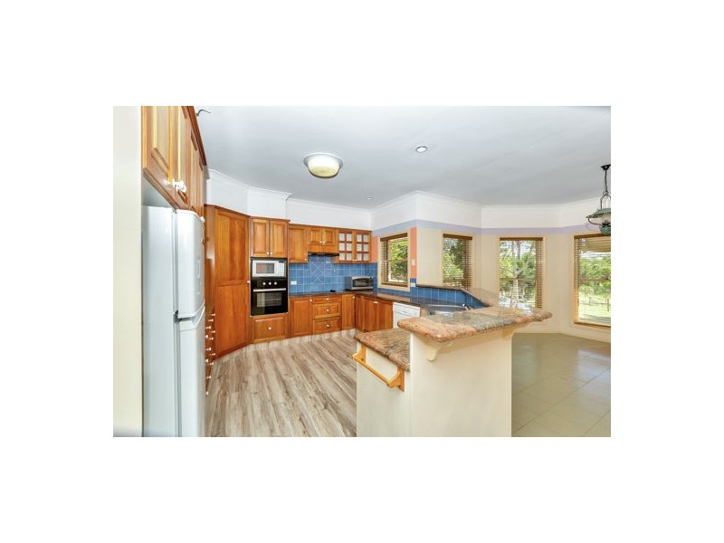 118 Unwin Street, Redland Bay QLD 4165