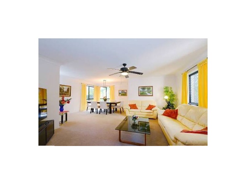 1 Argoon St, Carindale QLD 4152