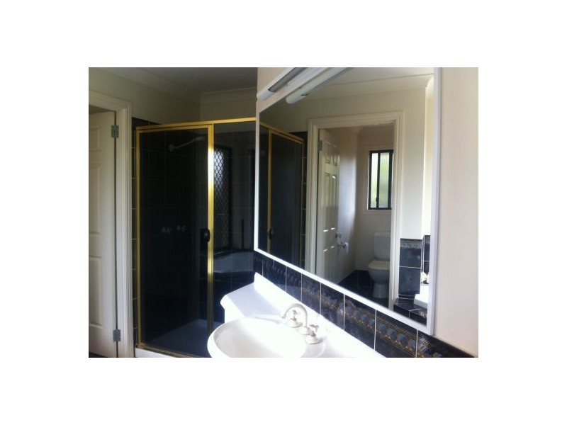 1 Argoon St, Carindale QLD 4152