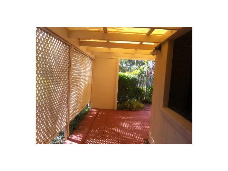1 Argoon St, Carindale QLD 4152