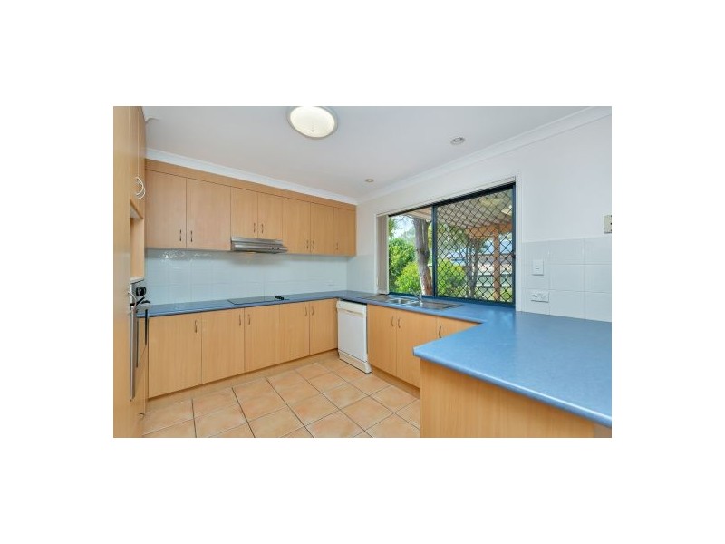 35 Lake Eyre Cr, Parkinson QLD 4115