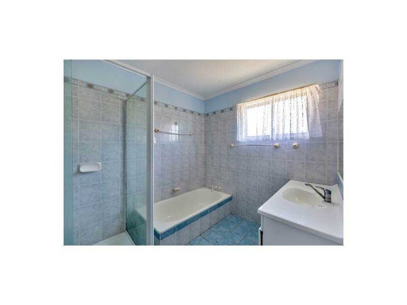 28 Woodlands Drive, Rochedale South QLD 4123
