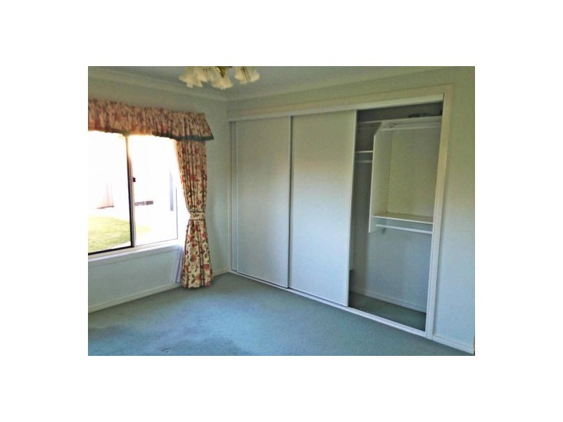 33 Crestwood St, Kuraby QLD 4112