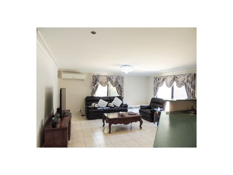 78 Lancaster Cct, Stretton QLD 4116