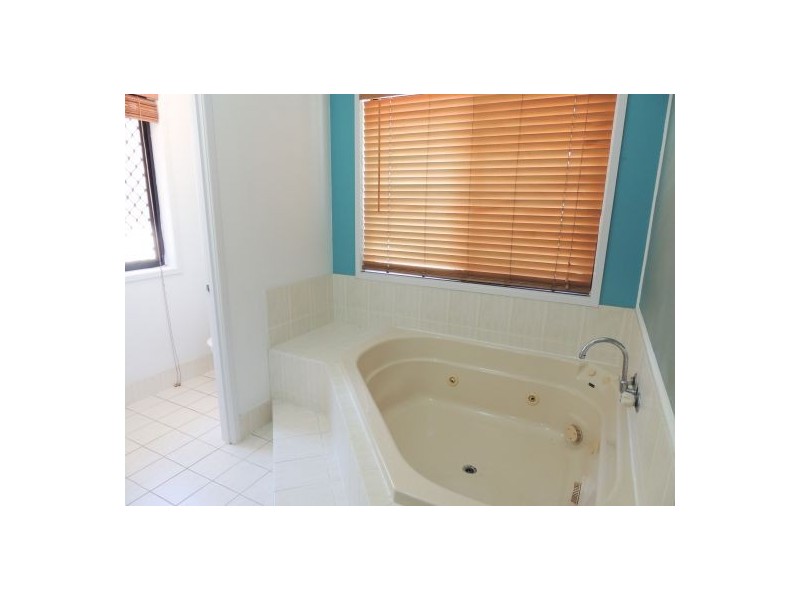 78 Lancaster Cct, Stretton QLD 4116