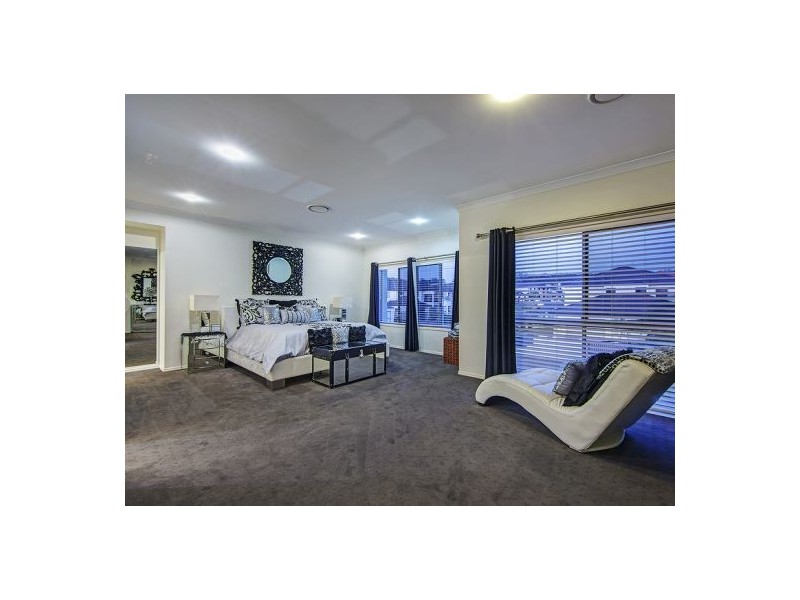 176 Hawthorn Circuit, Stretton QLD 4116