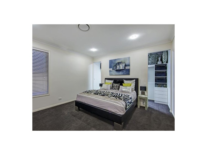 176 Hawthorn Circuit, Stretton QLD 4116