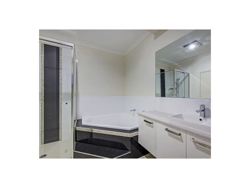 176 Hawthorn Circuit, Stretton QLD 4116