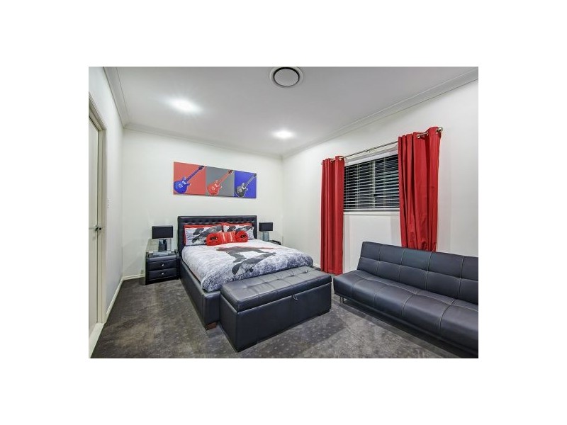 176 Hawthorn Circuit, Stretton QLD 4116