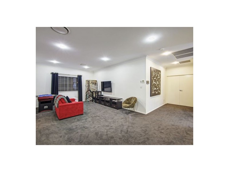 176 Hawthorn Circuit, Stretton QLD 4116