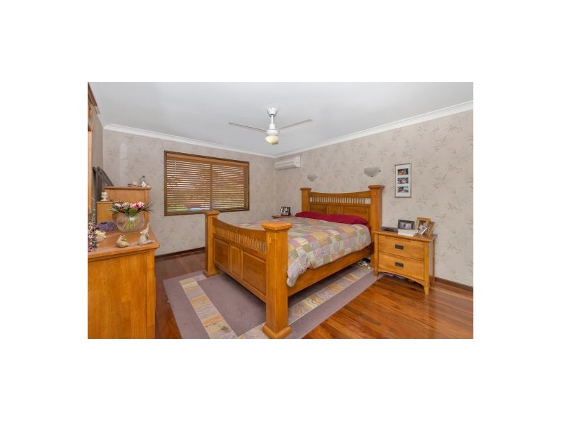 23 Nevern St, Macgregor QLD 4109