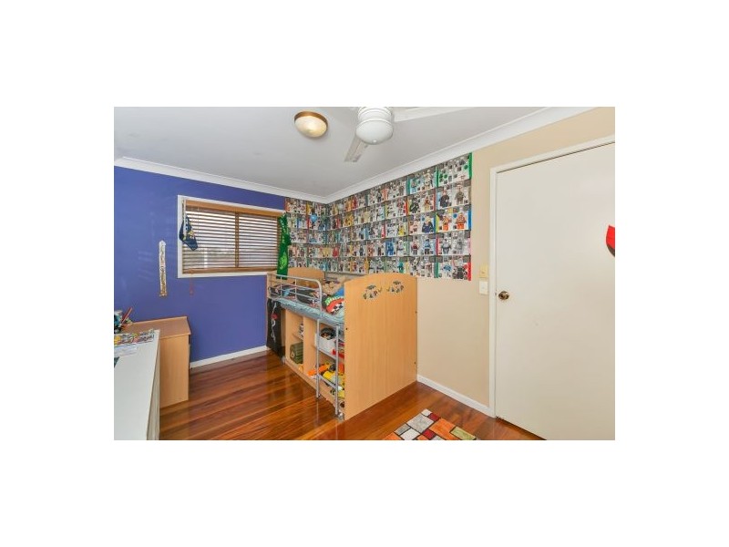 23 Nevern St, Macgregor QLD 4109