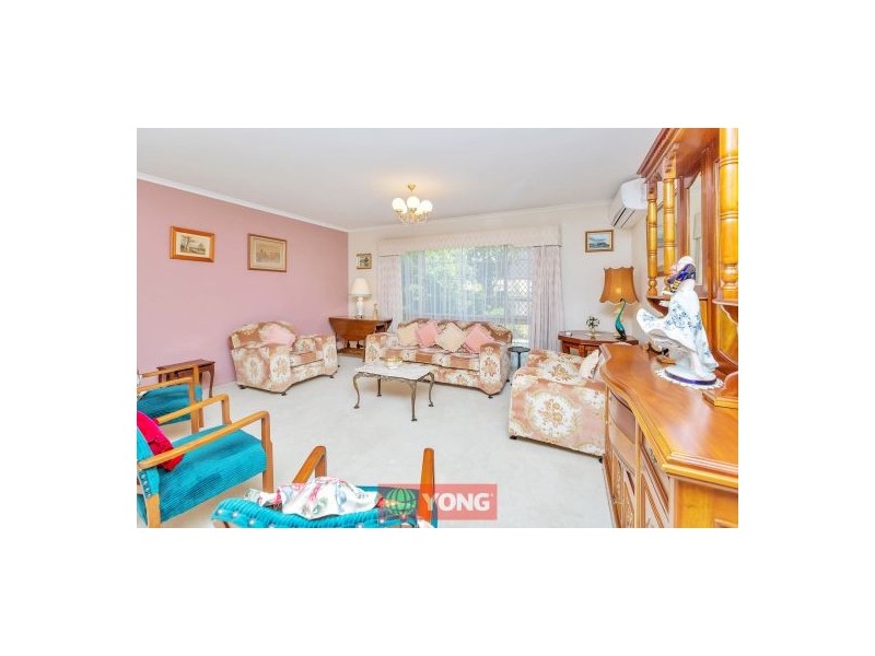 11 Lindfield Circuit, Robertson QLD 4109