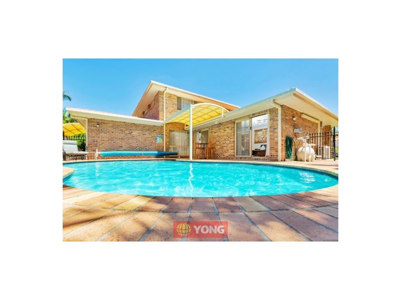 11 Lindfield Circuit, Robertson QLD 4109