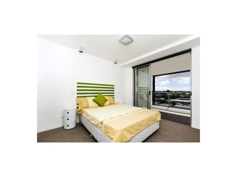605/151 Logan Rd, Woolloongabba QLD 4102
