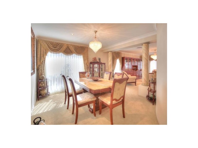 15 Candlewood Court, Stretton QLD 4116