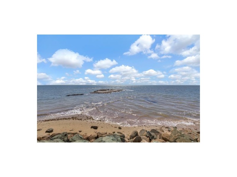 52 Gayundah, Woody Point QLD 4019