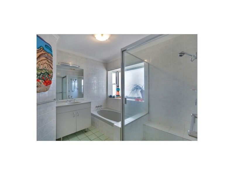 52 Gayundah, Woody Point QLD 4019