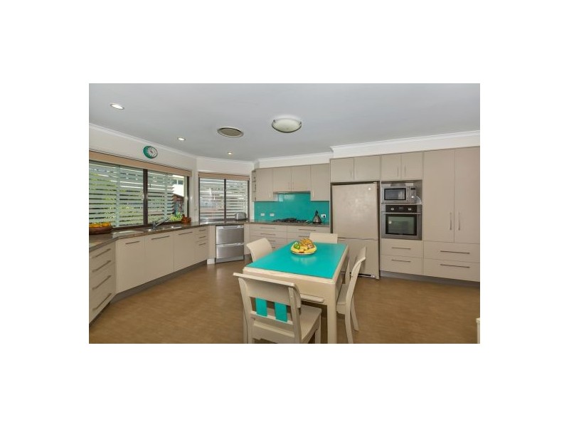 52 Gayundah, Woody Point QLD 4019