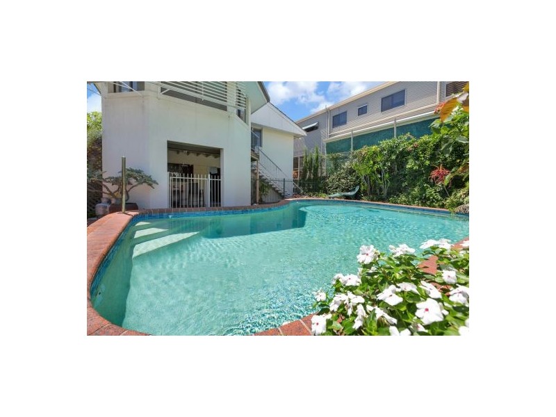 52 Gayundah, Woody Point QLD 4019