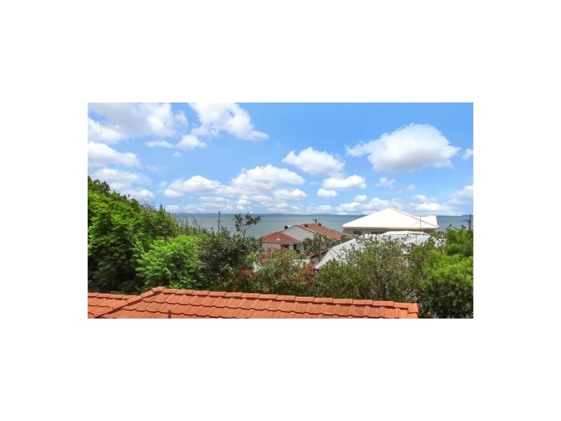 52 Gayundah, Woody Point QLD 4019