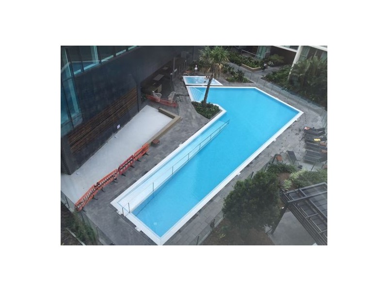 10403/8. HARBOUR. ROAD, Hamilton QLD 4007