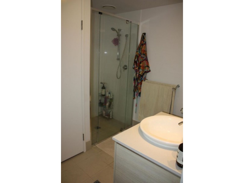 Unit 10403/8 Harbour Road, Hamilton QLD 4007