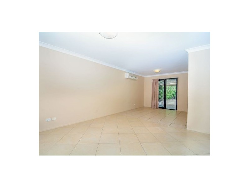6 Great Ct, Regents Park QLD 4118