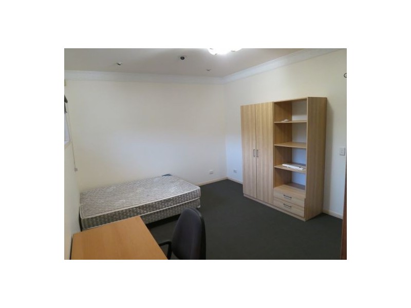 38 Mains Rd, Sunnybank QLD 4109