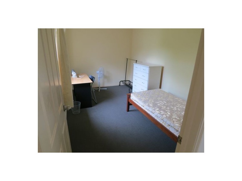 38 Mains Rd, Sunnybank QLD 4109