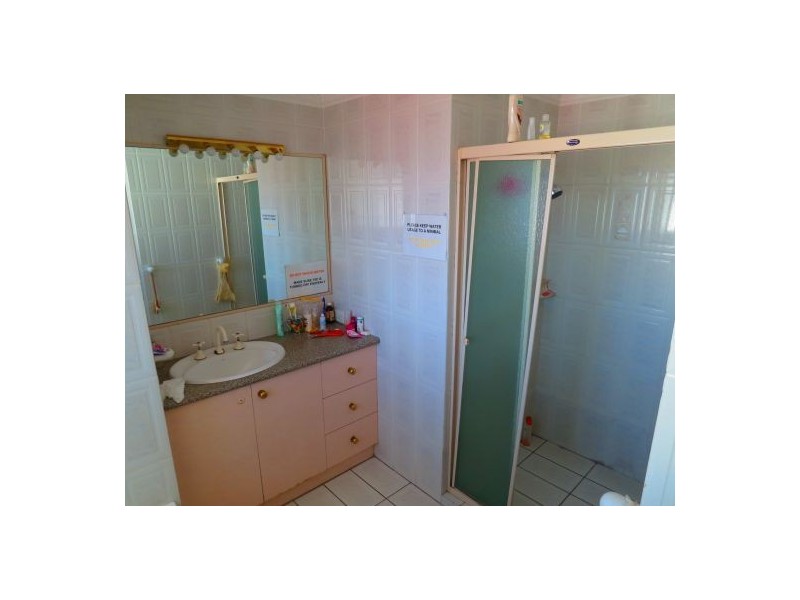 38 Mains Rd, Sunnybank QLD 4109