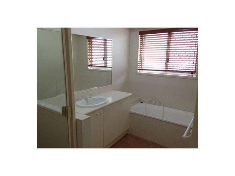 6 Shelduck Pl, Calamvale QLD 4116