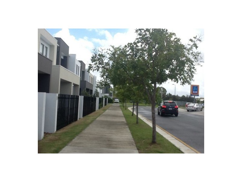 14/6-8 South Bay Ave, Varsity Lakes QLD 4227