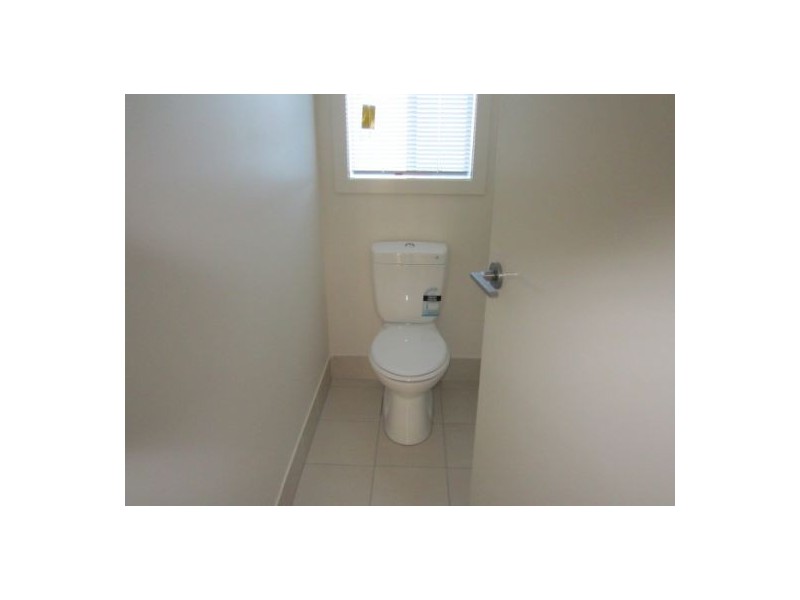 3 Perger St, Pimpama QLD 4209