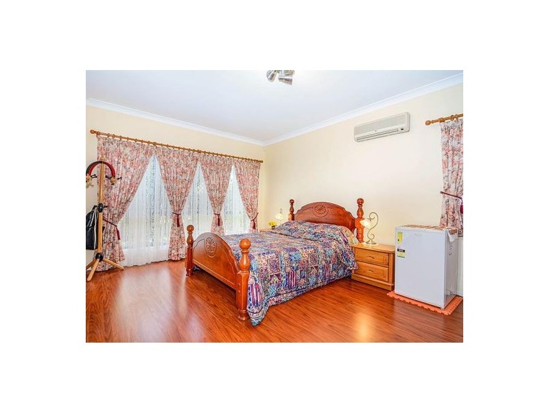 8 Falaise Pl, Sunnybank Hills QLD 4109