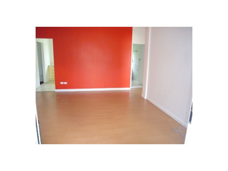 72 Meadow Ave, Coopers Plains QLD 4108