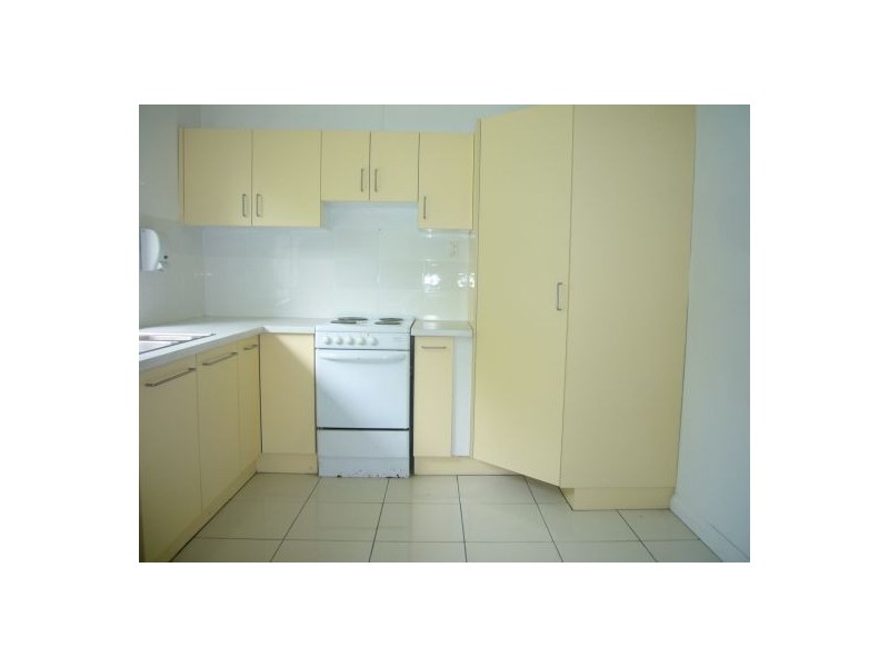 72 Meadow Ave, Coopers Plains QLD 4108