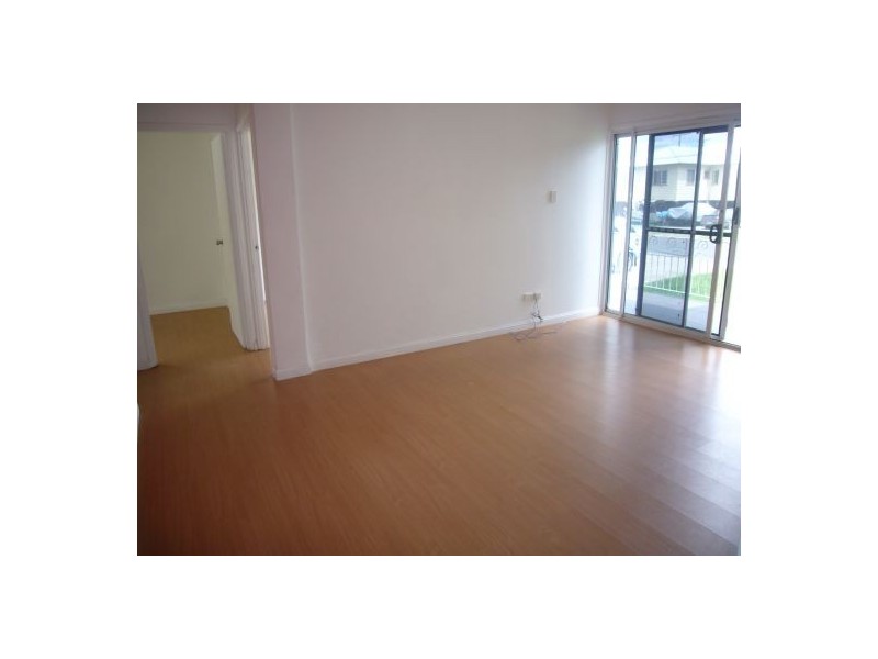 72 Meadow Ave, Coopers Plains QLD 4108