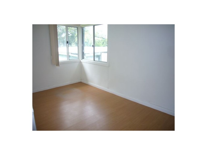 72 Meadow Ave, Coopers Plains QLD 4108